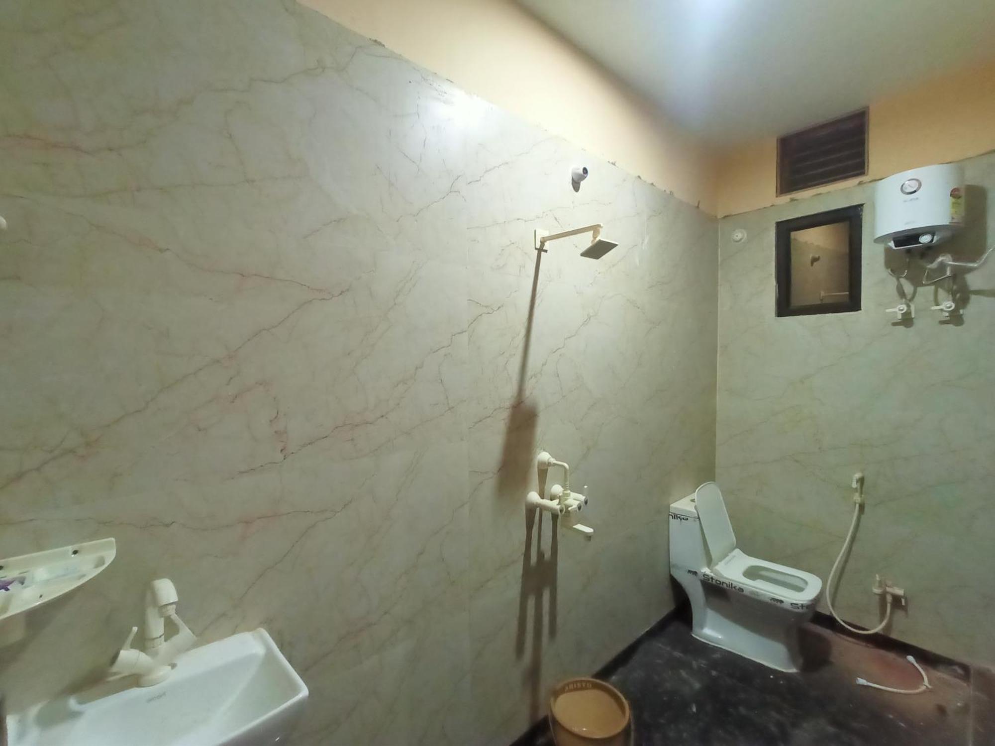 Shri Janki Vatika Hotell Vrindāvan Eksteriør bilde